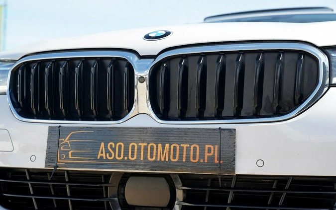 BMW Seria 5 cena 208700 przebieg: 129660, rok produkcji 2022 z Otmuchów małe 781